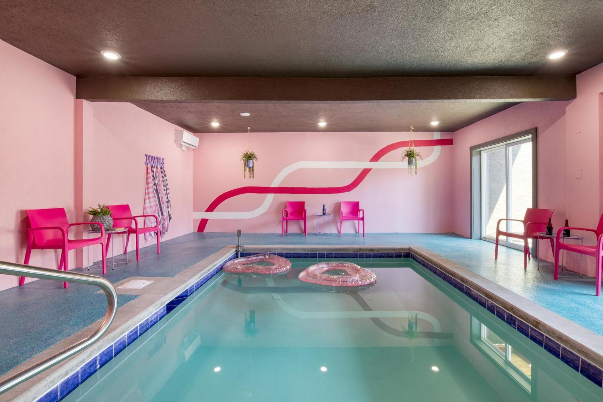 Pink Pines Avantstay Luxury Aesthetic Dream Home Indoor Pool Hot Tub Pigeon Forge Exterior foto